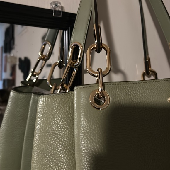 Michael Kors Trisha Large Pebbled Leather Shoulder Bag - Picture 11 of 12